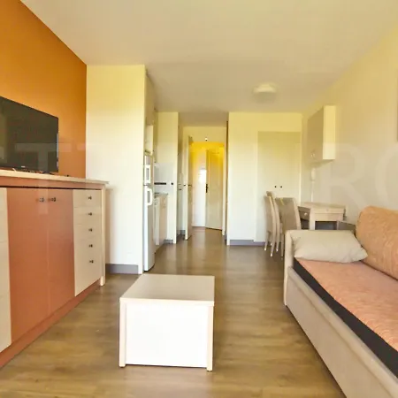 Duplex 3 Pieces Avec Solarium Et Acces Piscine A Cap Esterel - Fr-1-504-666 *