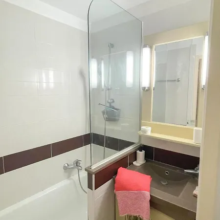 Duplex Avec Terrasse Et Solarium, Acces Piscine Et Parking Compris - Fr-1-504-666 Apartmán